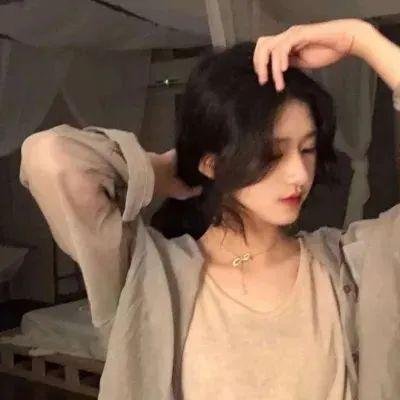 他们在沙漠中灌溉
